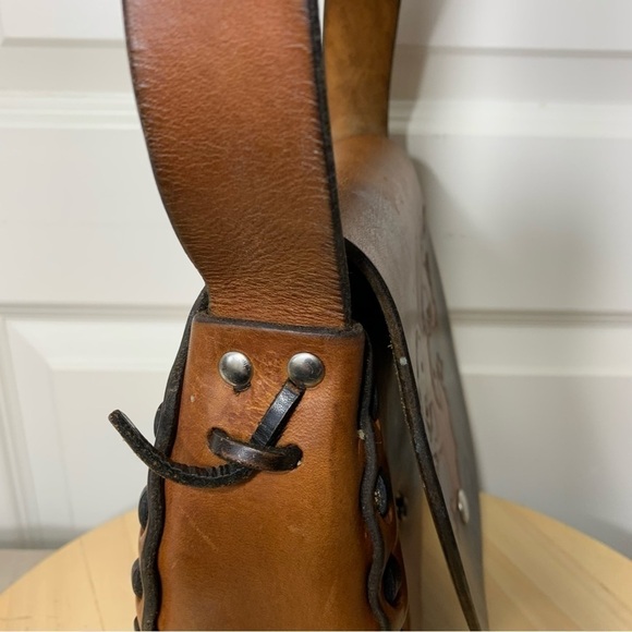 VTg Brown leather Saddle Shoulder Bag Canadian Handmade Carved Trees Landscapes - Picture 13 of 16